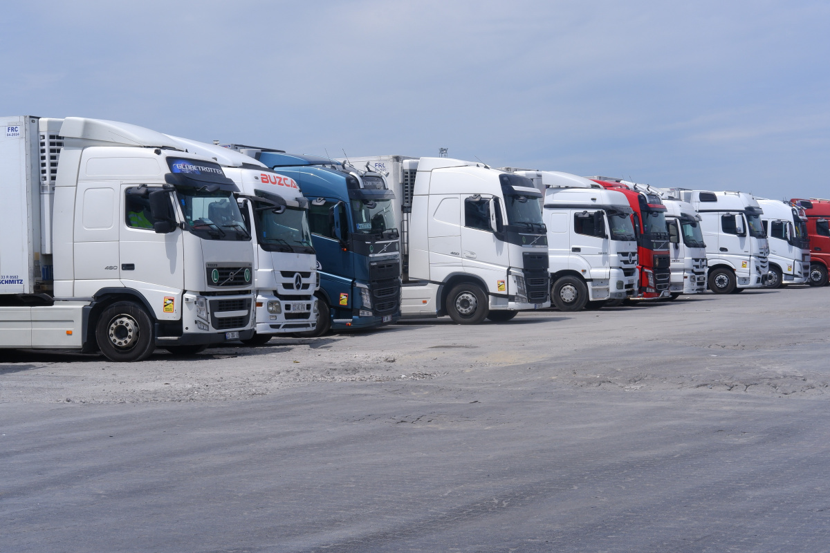 Kurumsal Filo Kiralama mı Araç Satın Alma mı? Hangisi Daha Avantajlı?